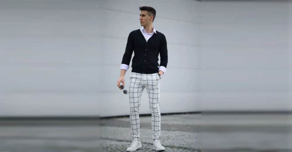 Spodnie w kratę jaka koszula – stylizacje, które zachwycą każdego